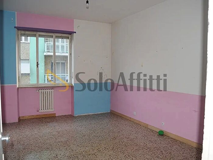 Appartamento trilocale in affitto in Via Montello, Settimo Torinese