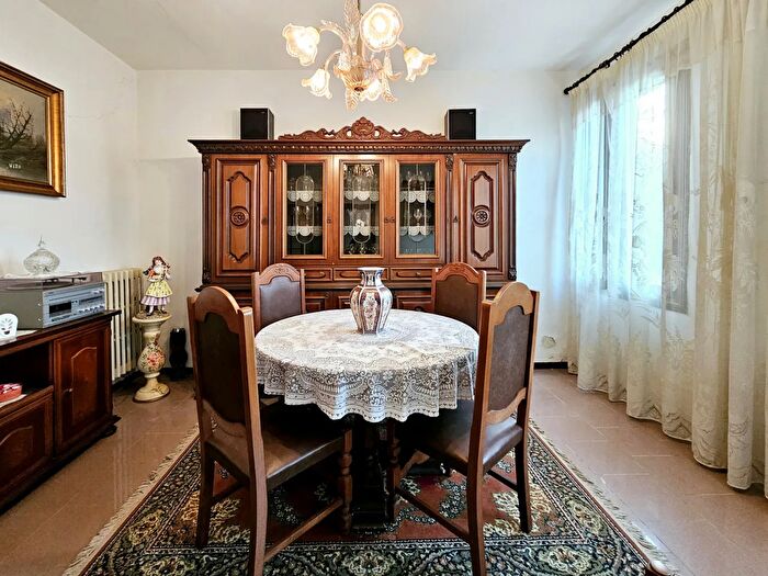 Casa con 6 locali in vendita in Via della Libertà, Granze