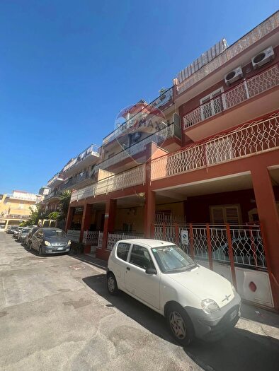 Appartamento bilocale in vendita in Via Emanuele Viola, Palermo