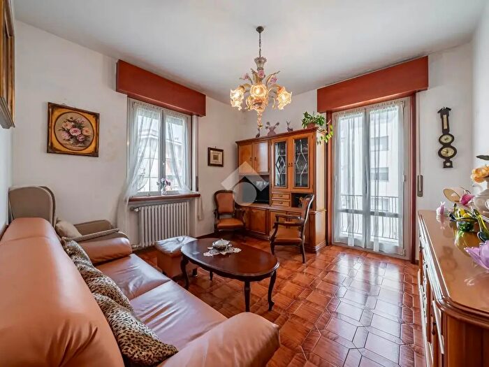 Appartamento quadrilocale in vendita in Via Fiume, Verona