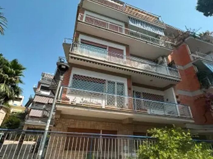 Appartamento con 5 locali in affitto in Via dell'Ombra, Anzio