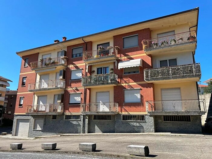 Appartamento bilocale in vendita in Santo Stefano Belbo