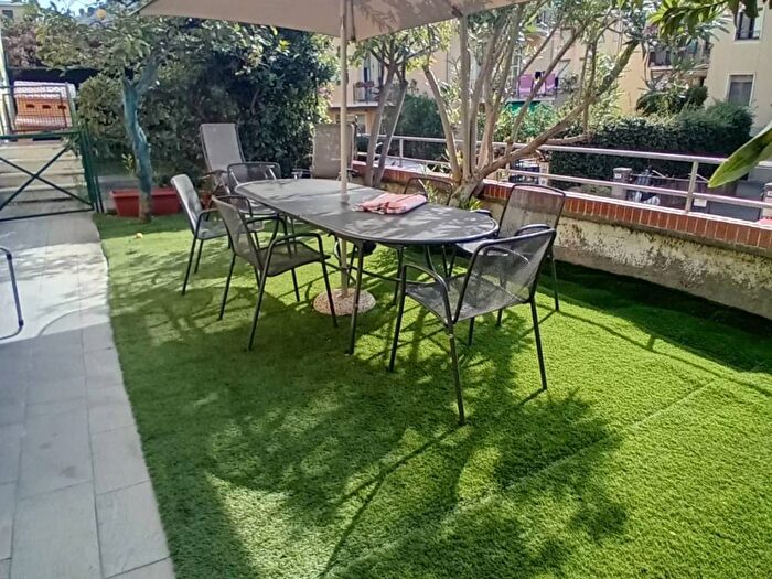 Appartamento quadrilocale in affitto in Via Milite Ignoto, Centro, Recco