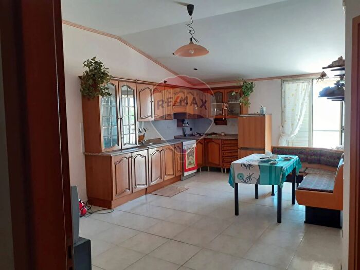 Appartamento quadrilocale in vendita in Via Paolo Balsamo a, Caltagirone