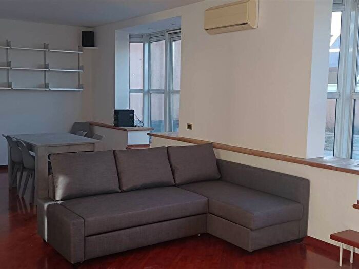 Appartamento trilocale in affitto in PIAZZA ALDO MORO, Centro Storico, Crema