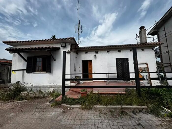 Casa trilocale in vendita in Via Colle Mainello, Zagarolo