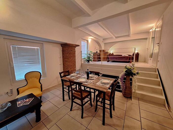 Appartamento bilocale in affitto in Via Camillo Benso di Cavour, Centro, Alba