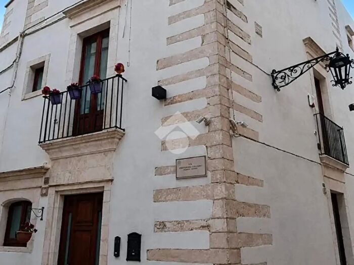 Casa quadrilocale in vendita in Via Cristoforo Colombo, Martina Franca