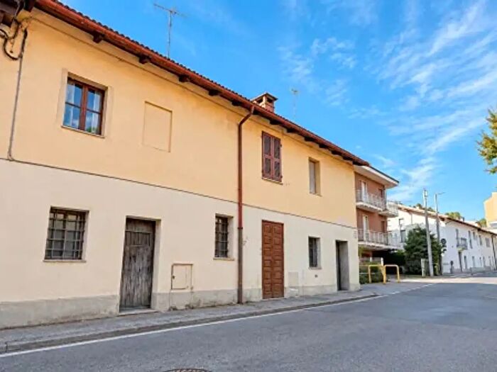 Casa con 6 locali in vendita in Via Mellana, Cuneo