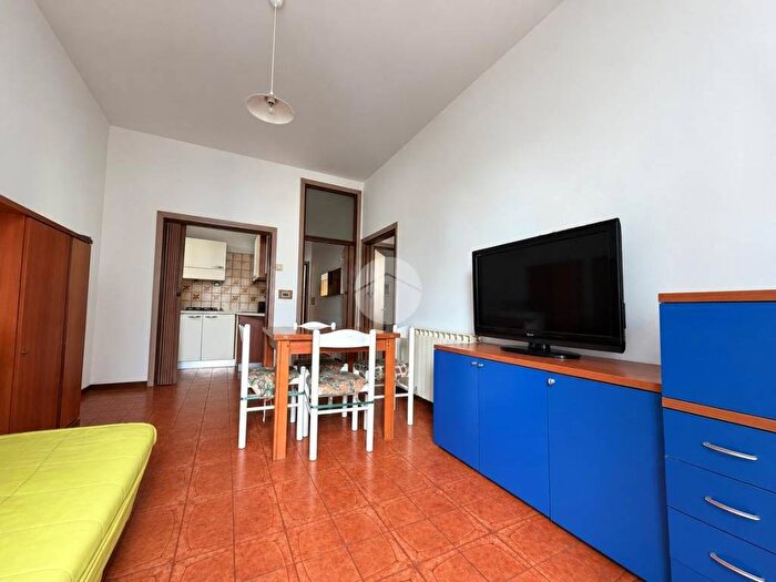 Appartamento trilocale in vendita in Viale Conte Ugolino, Lido Adriano Lido di Dante, Ravenna