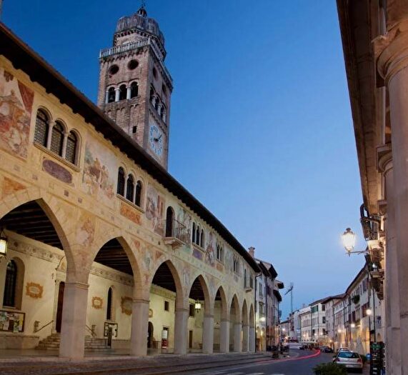 Appartamento con 5 locali in affitto in Via Settembre, Centro, Conegliano
