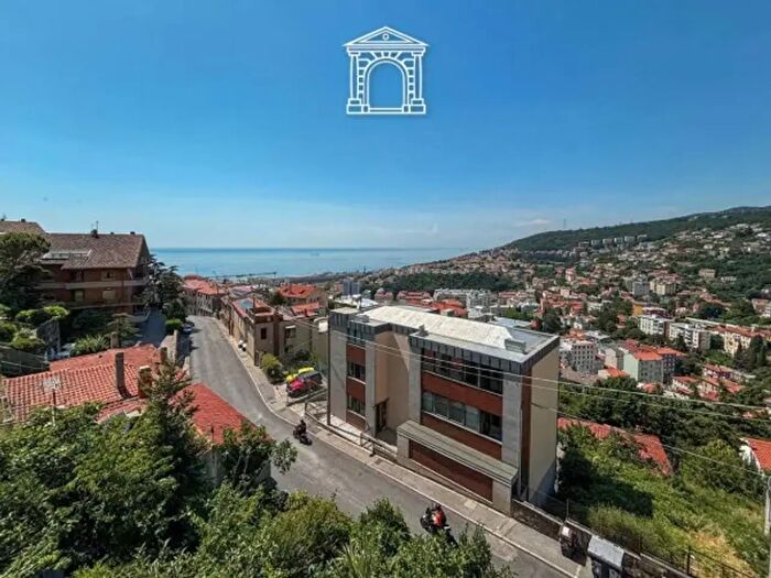 Appartamento bilocale in vendita in Via Ovidio, Trieste