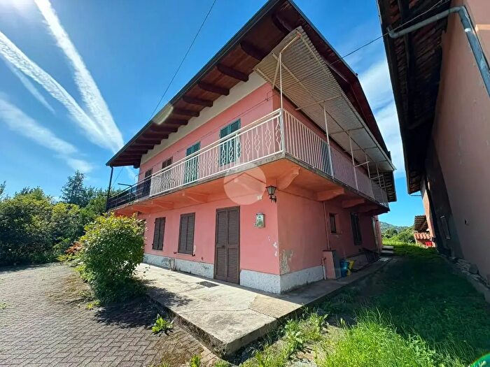 Casa quadrilocale in vendita in Località S Bernardo, Cuorgne'