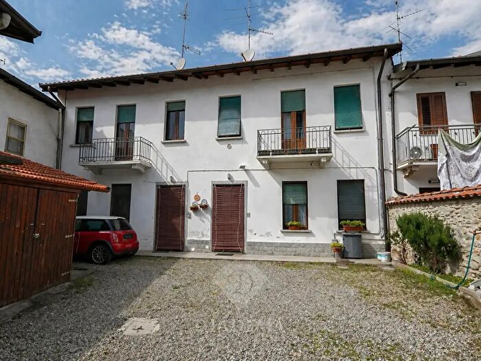 Case in Vendita e in Affitto - 2