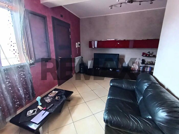 Appartamento con 5 locali in vendita in Via Edoardo Garrone, Melilli