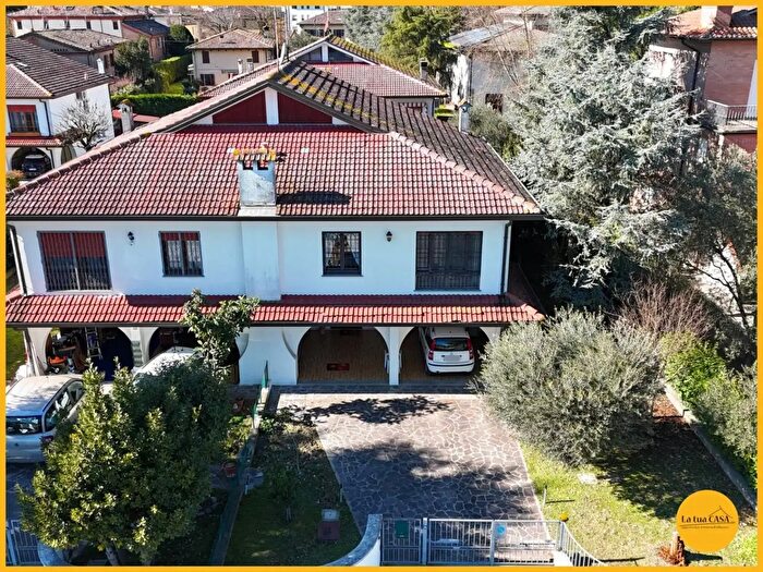 Casa trilocale in vendita in Via Giuseppe Bentivogli, Molinella