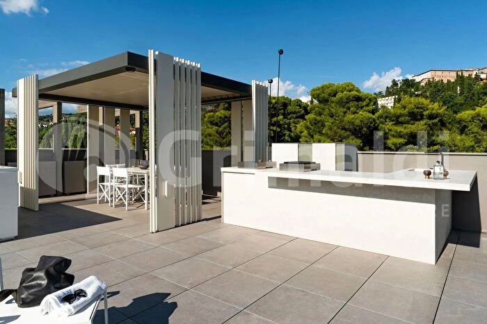 Appartamento quadrilocale in vendita in Via XX Settembre, Perugia