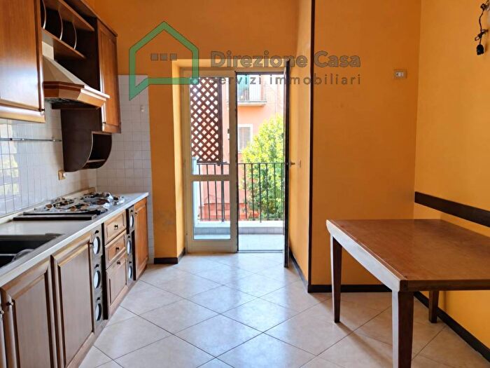 Appartamento trilocale in affitto in via alfredo rocco, Arenella, Napoli