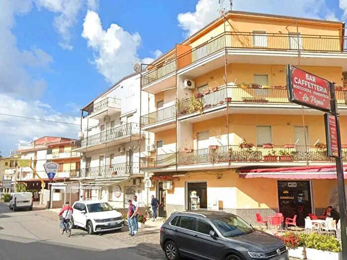 Appartamento quadrilocale in vendita in Via Ss, Amantea