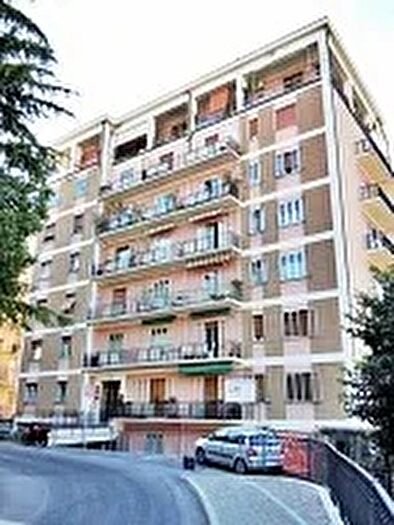 Appartamento con 5 locali in vendita in Via Nicola da Guardiagrele Chieti Ch, Chieti
