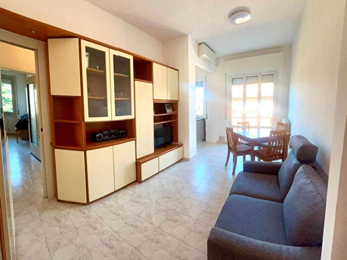 Appartamento trilocale in affitto in Via Mecenate, Viale Ungheria Mecenate, Milano