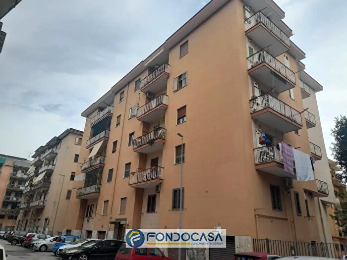 Appartamento con 5 locali in vendita in Via Domenico Fiore, Salerno