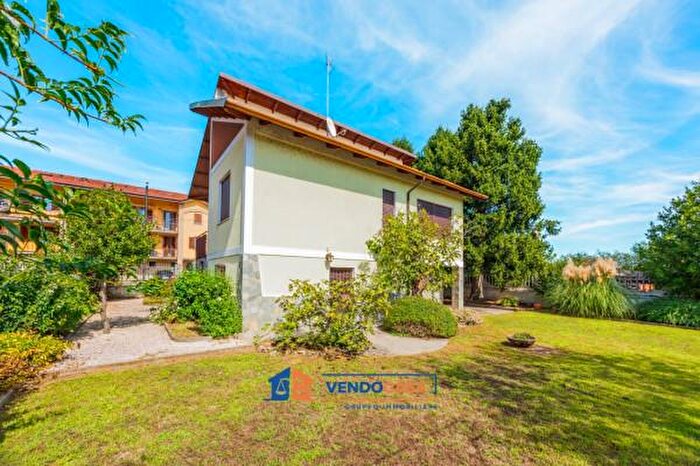 Case in Vendita e in Affitto - 2