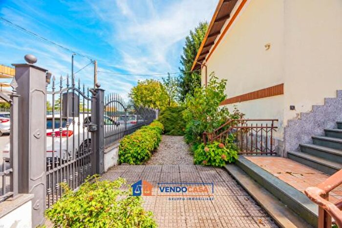 Case in Vendita e in Affitto - 3