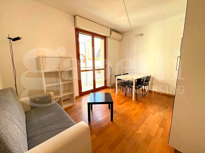 Appartamento bilocale in affitto in Via Lattanzio, Lodi Brenta, Milano