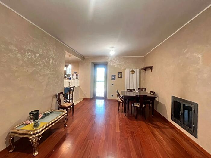 Appartamento trilocale in vendita in Piazza del Duca, Colfelice