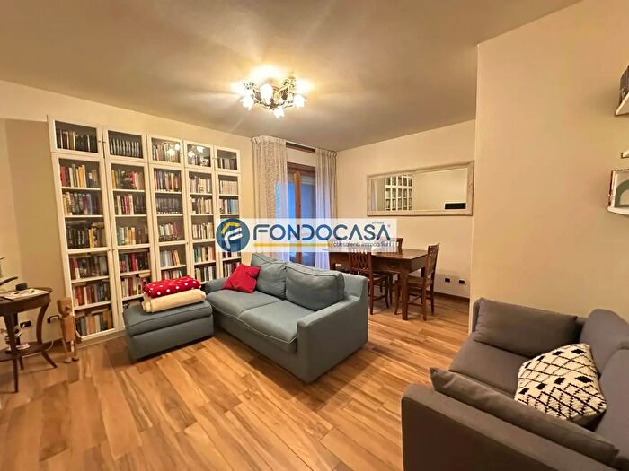 Appartamento con 5 locali in vendita in Via Ferruccio, Viareggio