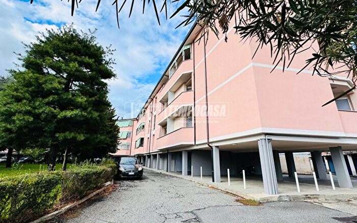 Appartamento quadrilocale in vendita in Via Cascina Nuova, Settimo Torinese