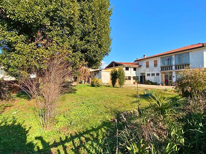 Casa con 7 locali in vendita in Via Trieste, Mussolente