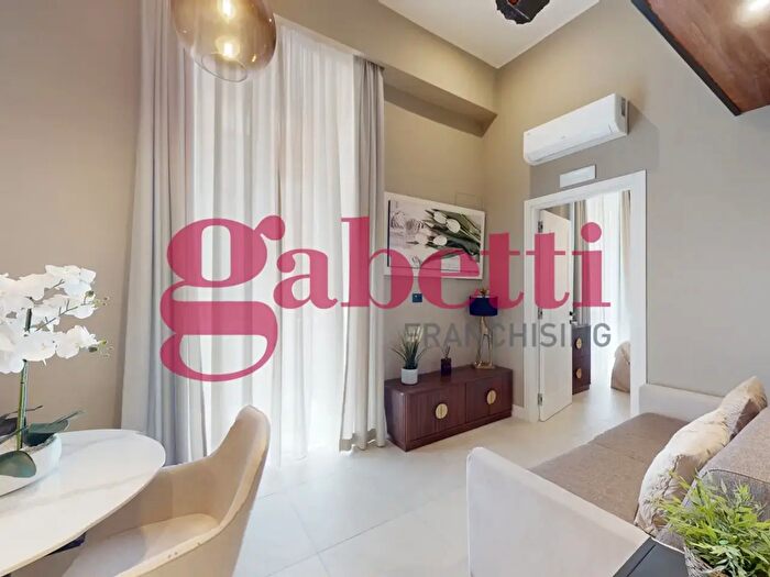 Appartamento bilocale in vendita in Via Matteo Renato Imbriani, Napoli