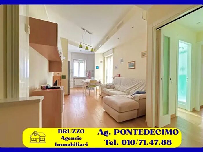 Appartamento trilocale in vendita in Via Felice del Canto, Genova