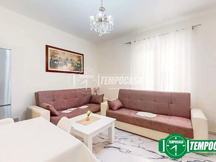 Appartamento trilocale in vendita in Via Palestro, Alessandria
