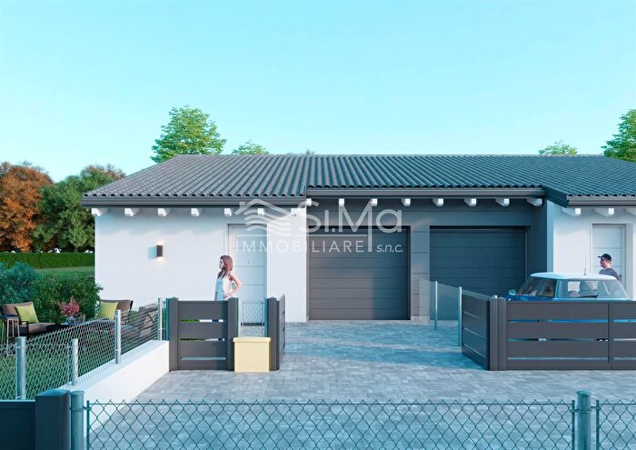 Casa quadrilocale in vendita in Castello DArgile