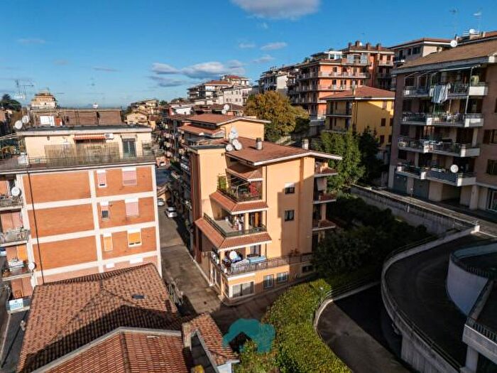 Appartamento trilocale in vendita in Viale Ungheria, Zagarolo