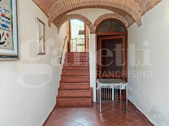 Appartamento trilocale in vendita in Piazza del Popolo, Montespertoli
