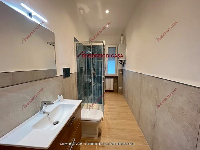 Appartamento quadrilocale in affitto in Via Empedocle Restivo, Palermo