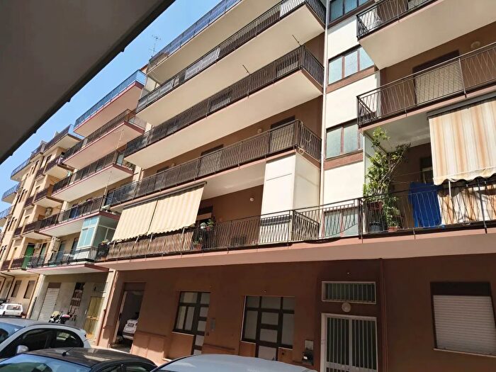 Appartamento con 5 locali in vendita in Via Santa Lucia, Ali Terme