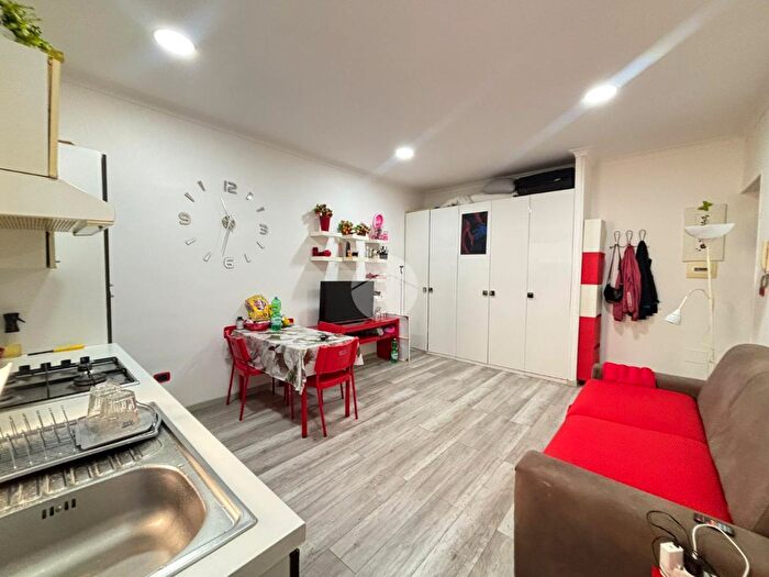 Appartamento monolocale in vendita in Via Alcide Cervi, Napoli