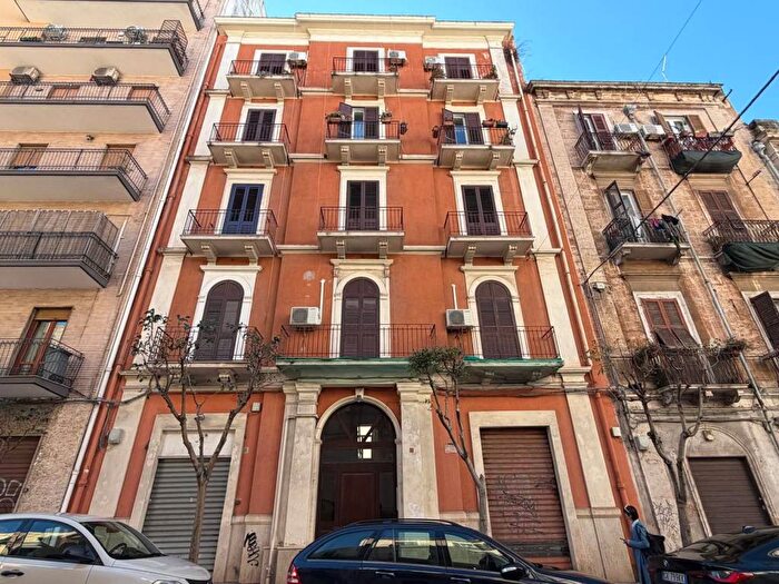 Appartamento bilocale in affitto in Via Dante Alighieri, Borgo, Taranto