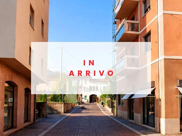 Appartamento trilocale in vendita in Via S Elisabetta, Bergamo