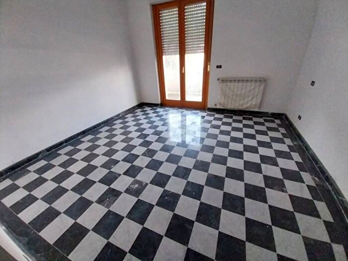 Appartamento trilocale in affitto in Marina di Carrara, Carrara