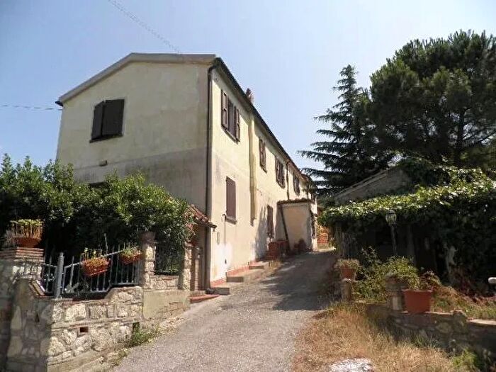 Appartamento con 5 locali in vendita in Rosignano Marittimo