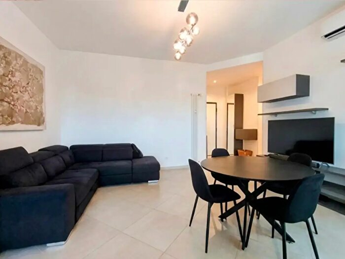 Appartamento trilocale in vendita in Via del Carso, Bologna