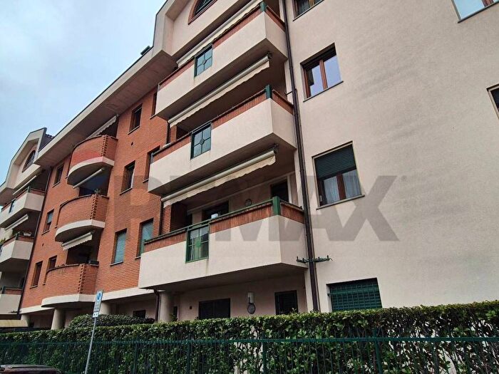 Appartamento trilocale in affitto in via Zaroli, Legnarello, Legnano