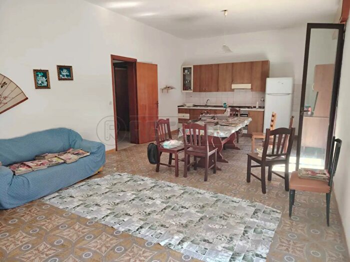 Casa con 11 locali in vendita in Mazara Del Vallo