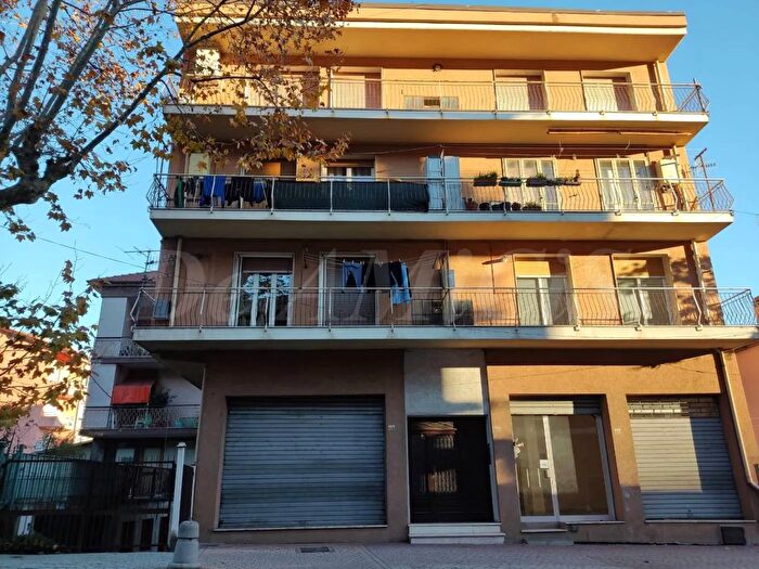 Appartamento trilocale in vendita in Camporosso